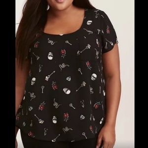 Torrid Sheer Skulls and Snakes Button Back Top